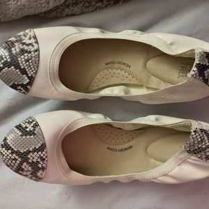 Time&Tru beige and snakeskin print flats size11